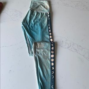 Moon series teeki yoga hot pants